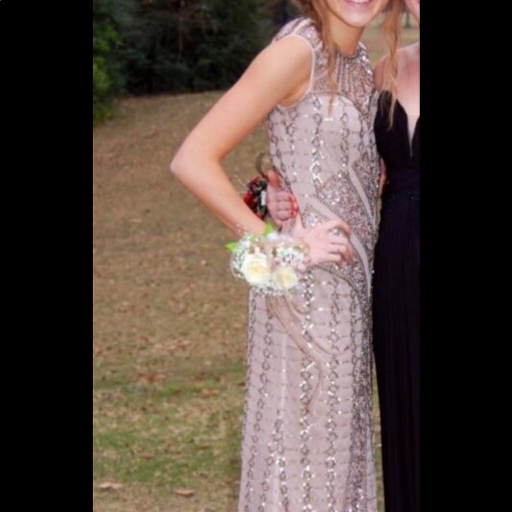 Ball gown/ prom dress!!